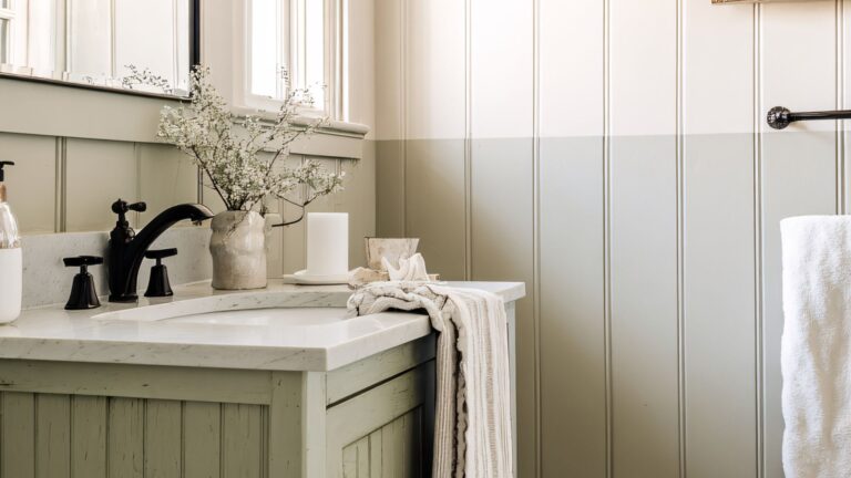 Wainscoting bathroom vanity